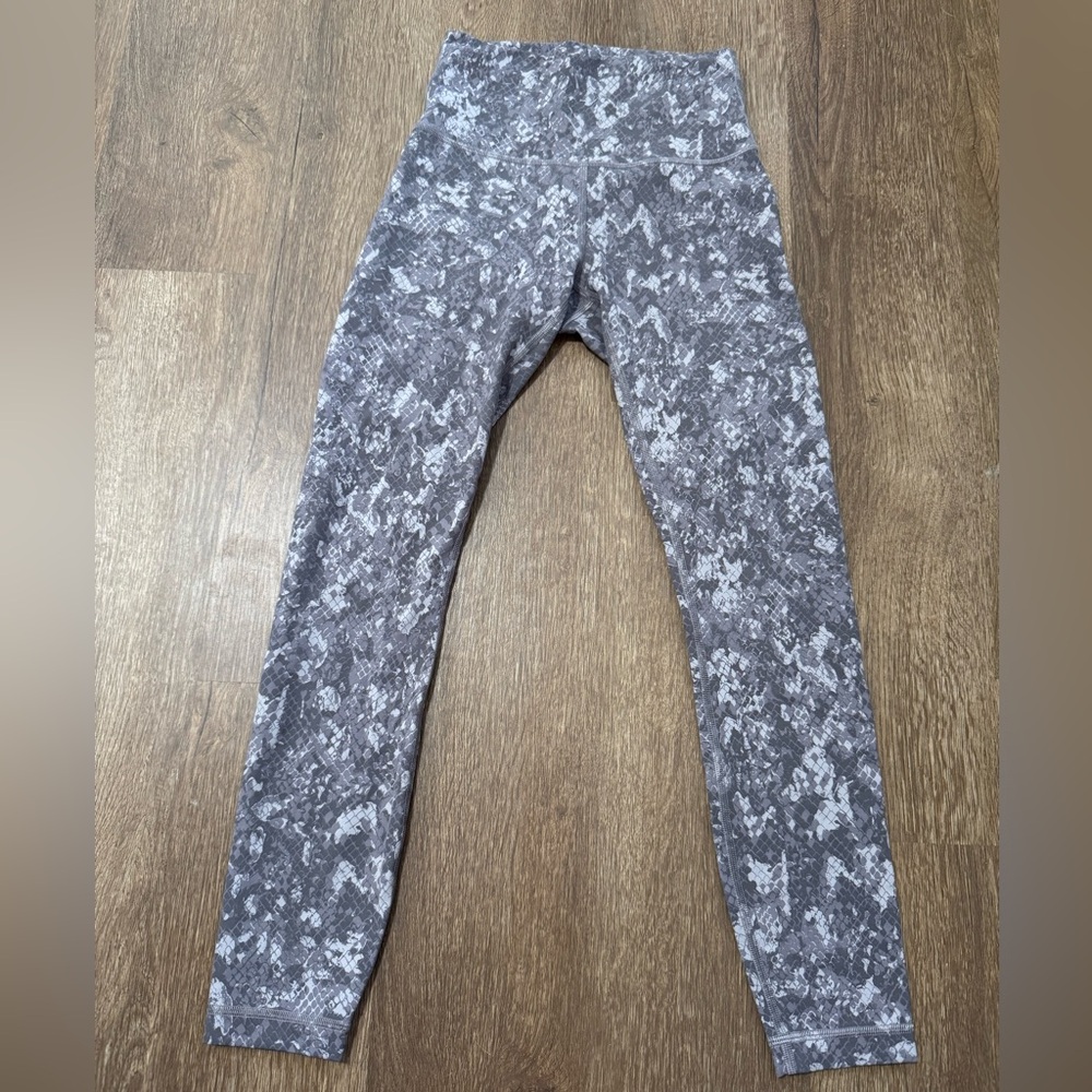 Lululemon Wunder Train High-Rise Tight Legging